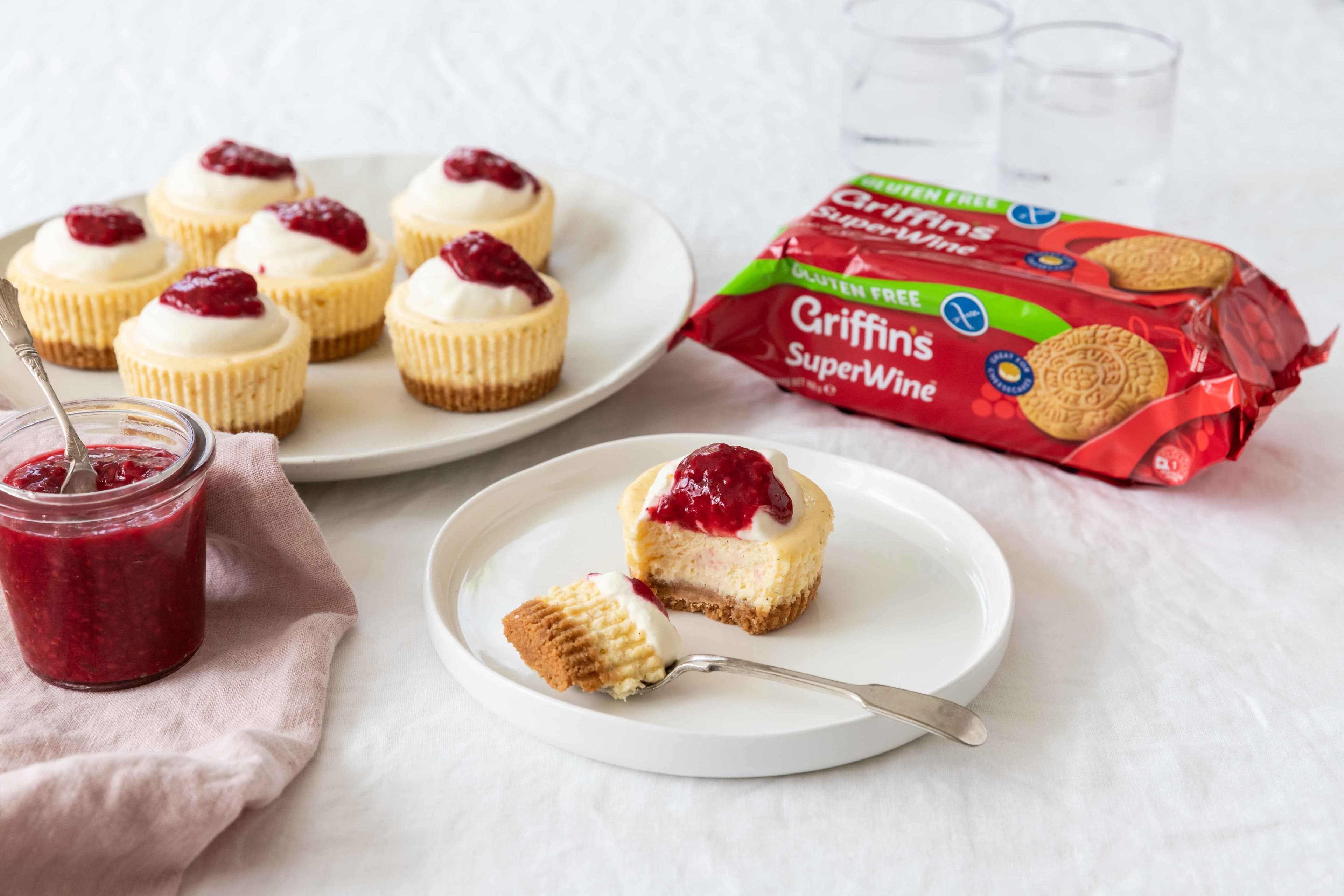 Griffins Gluten Free Super Wine Mini Baked Cheesecake Low Res 11